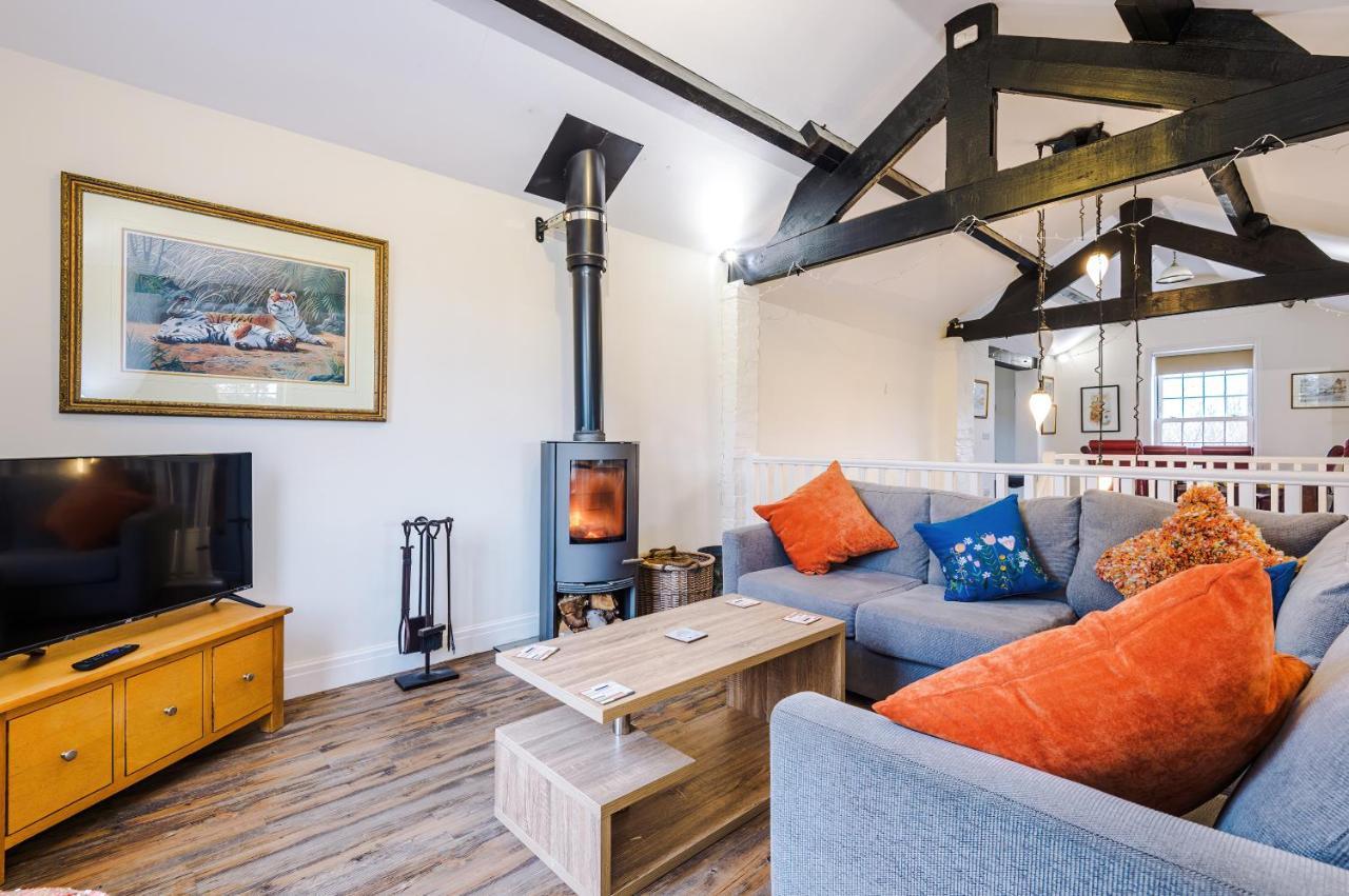 Belvedere House - Serene Countryside Escape - 4 Bedrooms Sleeps 8 Sandbach Exterior foto