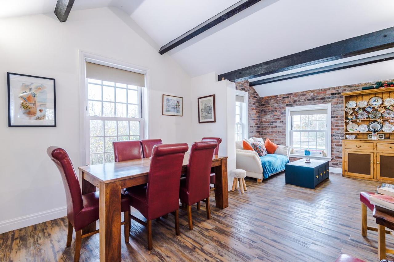 Belvedere House - Serene Countryside Escape - 4 Bedrooms Sleeps 8 Sandbach Exterior foto